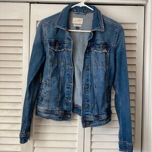 Denim Jacket in Medium Wash